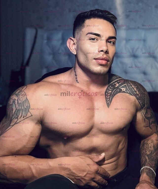 FOTOS DE MACHO MASAJISTA XXL DE CUERPO ATLÉTICO CON LUGAR PVT VIP