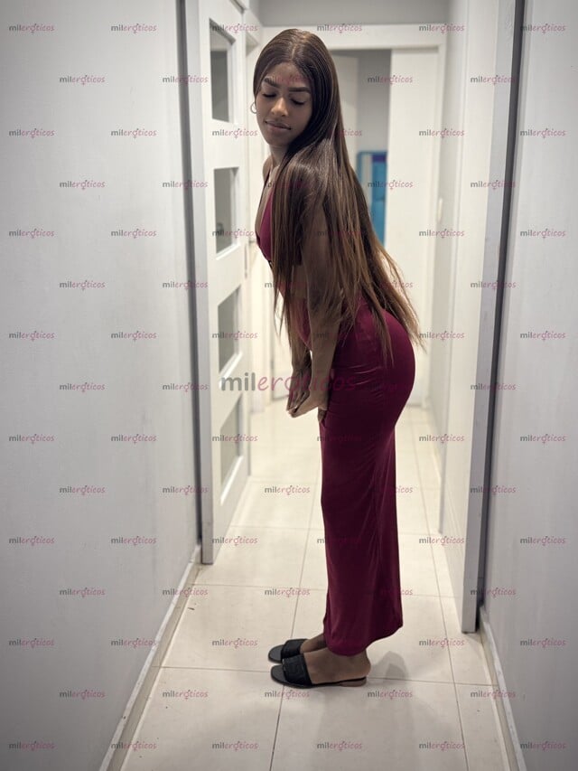 FOTOS DE MORENITA DIVERTIDA ALEGRE SUMISA PERVERSA