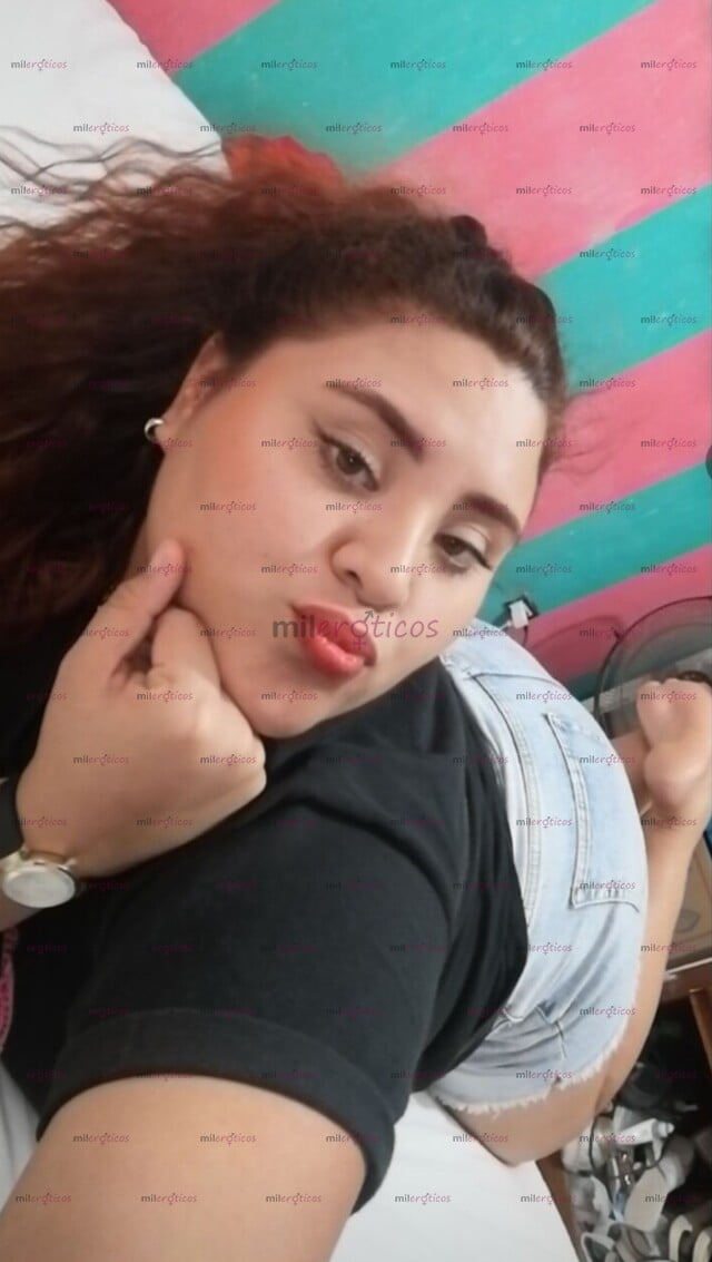 FOTOS DE CHICA GORDITAA DISPONIBLE PARA TI... ENVÍA MENSAJITOOO