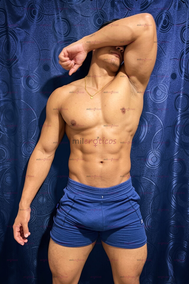 FOTOS DE MORENO MACHO, SERIO, VARONIL Y DISCRETO. ¿MORBOSEAMOS?