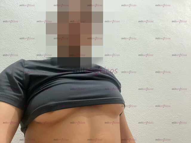 FOTOS DE KIM CON LUGAR EN SANTA MARÍA LA RIBERA PIERNUDA, JOVEN Y CALIENTE