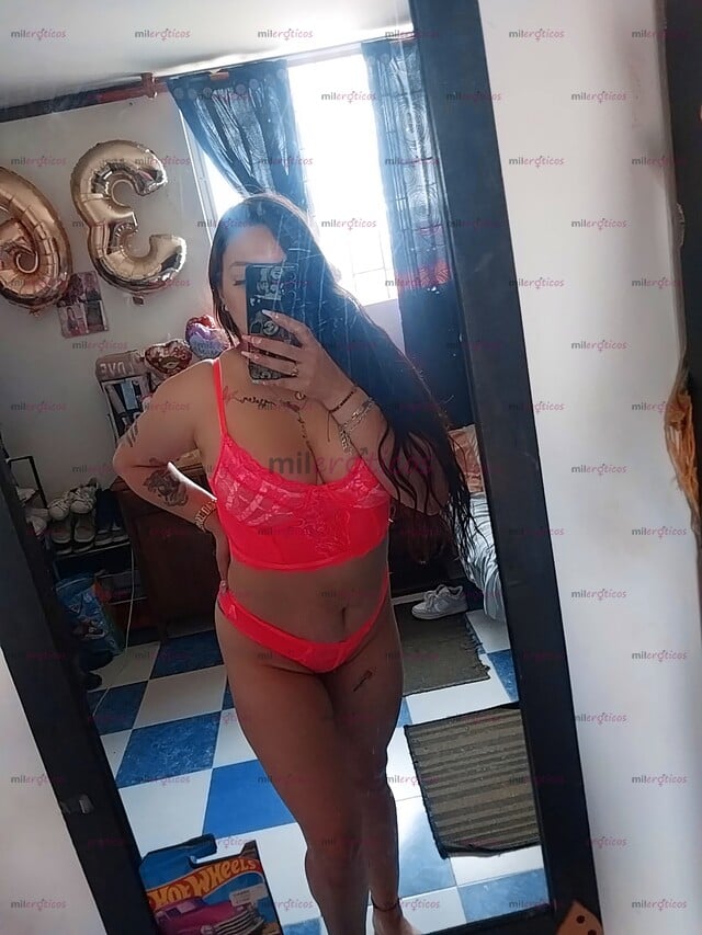 FOTOS DE PAISA VOLUPTUOSA CABELLO LARGO MADURA CON GANAS DE HACERTE PASARLA MEJOR NOCHE D