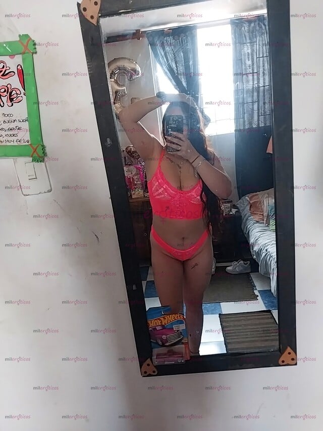 FOTOS DE PAISA VOLUPTUOSA CABELLO LARGO MADURA CON GANAS DE HACERTE PASARLA MEJOR NOCHE D