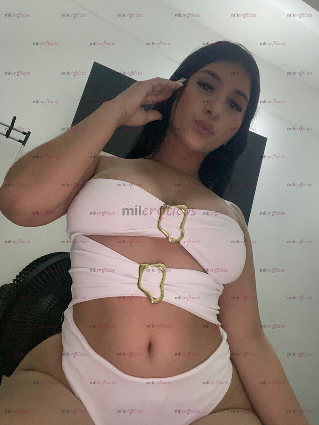 FOTOS DE DIVIÉRTETE CON ALGO NUEVO FLACA BIEN PUTITA CON GANAS DE LECHE, 19AÑOS TETONA