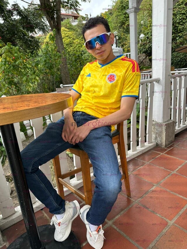 FOTOS DE FLACO PASIVO AGUANTADOR DISCRETO COMPLACIENTE