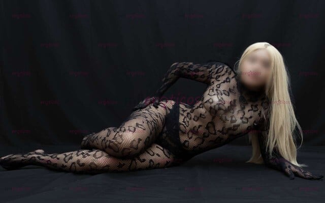 FOTOS DE KARLA VIP COMPLACIENTE MUÑECA PARA UN ENCUENTRO ARDIENTE DE SEXO