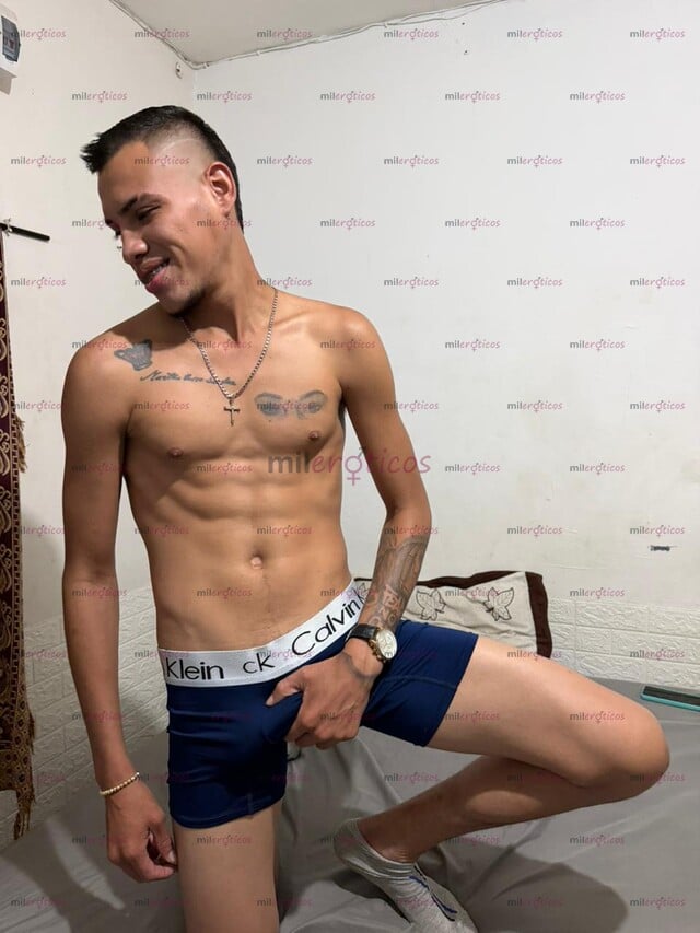 FOTOS DE CHICO DE PASO , HETERO 22 CM FULL POWER ,LLANO RECIO!