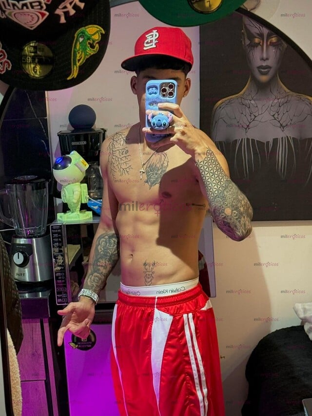 FOTOS DE HOLA, SOY DILAN POLLO VERGON 22CM, ARRECHO Y COMPLACIENTE