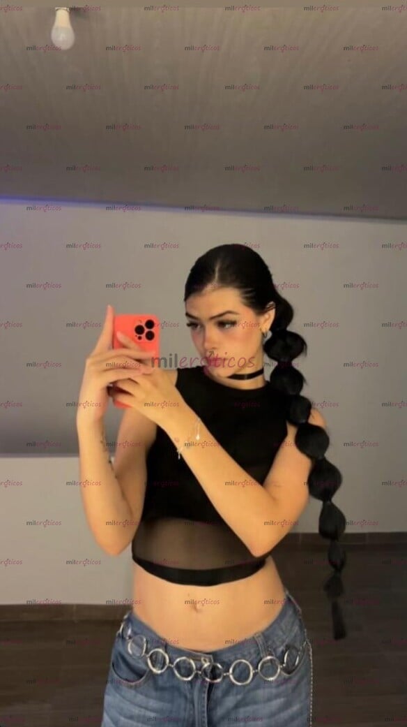 FOTOS DE SOY MÍA CHICA ALTA DELICIOSA, PERFECTA PARA MONTAR VEN Y FOLLAME DELICIOSO