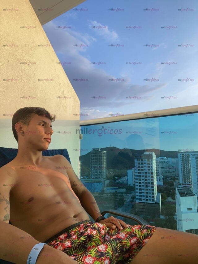 FOTOS DE DISPUESTO A CUMPLIR TUS FANTASÍAS SEXUALES DISPONIBLE LAS 24 HORAS