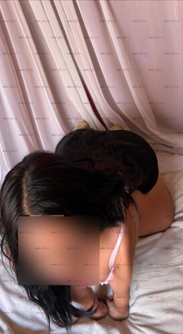 FOTOS DE SOLO MÁNDAME UN MENSAJE Y ASI DE FÁCIL ES TENER EL PLACER A LA PUERTA DE TU CASA