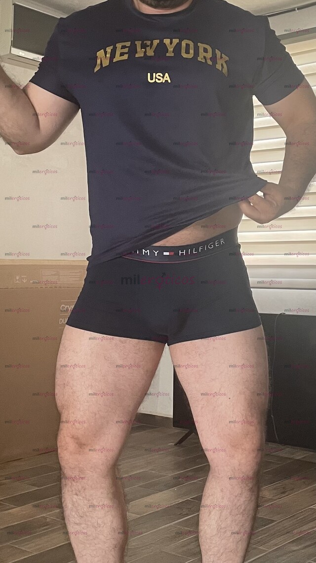 FOTOS DE HOLA, HOMBRE VARONIL, BARBÓN, BLANCO, Y PASIVO L, MASAJE