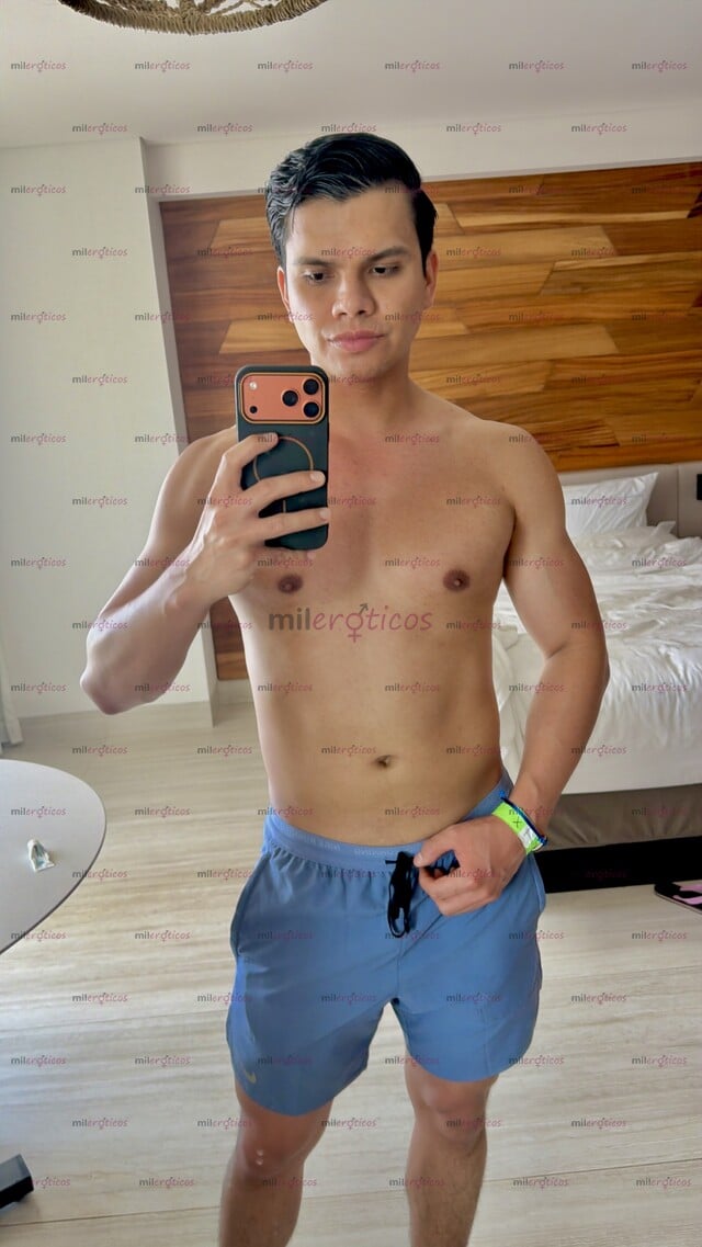 FOTOS DE SUMISO, PASIVO, CACHONDO, COMPLACIENTE, CON BUENA HIGIENE, CUERPO DEFINIDO
