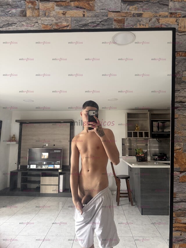 FOTOS DE LOGAN POLLO LINDO LLENO DE ENERGÍA CARISMÁTICO HERMOSO