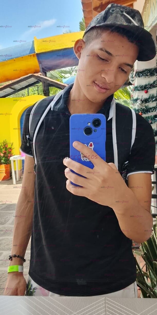 FOTOS DE MI NOMBRE ES DARWIN VENEZOLANO VERGÓN FULL LECHERO 21 CENTÍMETROS