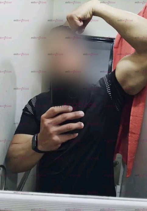 FOTOS DE CÉSAR, CABALLERO ATLÉTICO EXCLUSIVAMENTE PARA DAMAS Y PAREJAS