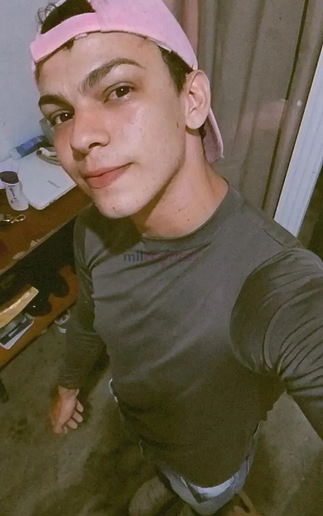 Vst passivo pronto para lhe satisfazer a qualquer hora atendimento por whatsapp sigilo garantido caso seja de seu interesse com local ou em motel luga...