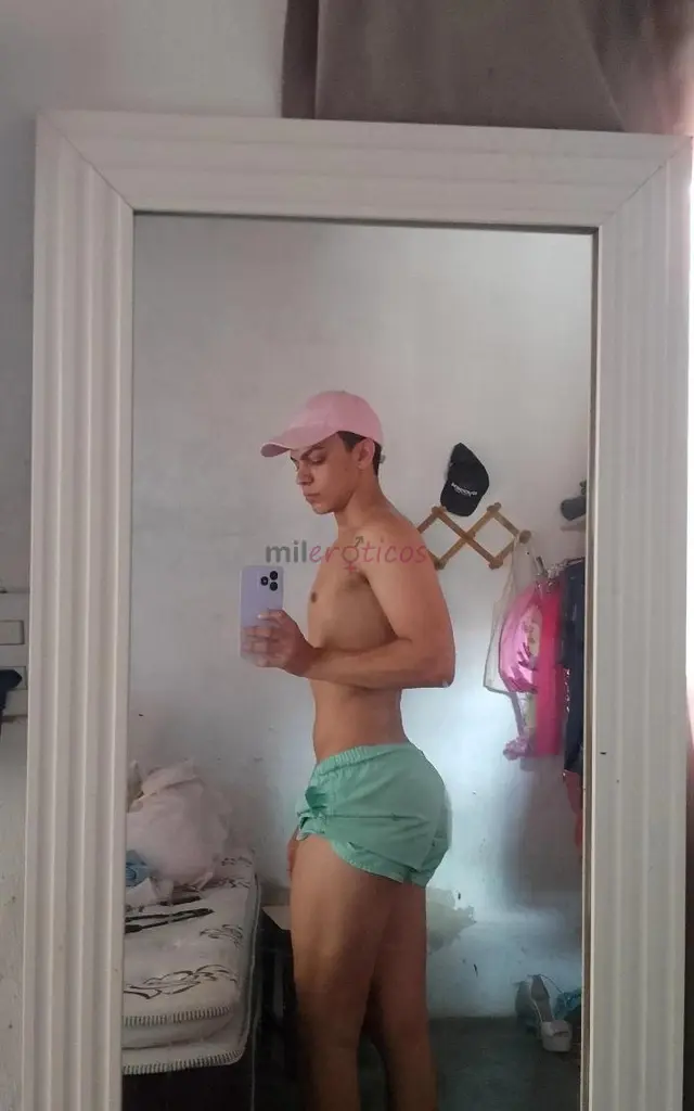 Vst passivo pronto para lhe satisfazer a qualquer hora atendimento por whatsapp sigilo garantido caso seja de seu interesse com local ou em motel luga...