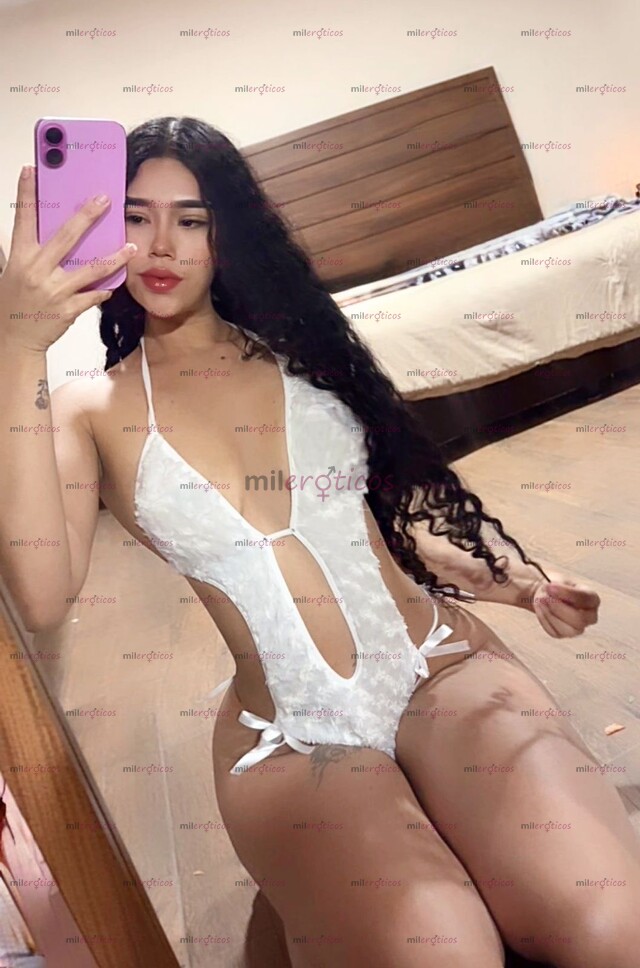 FOTOS DE PETIT CULONA DE CUERPO HERMOSO INICIANDO EN EL AMBIENTE