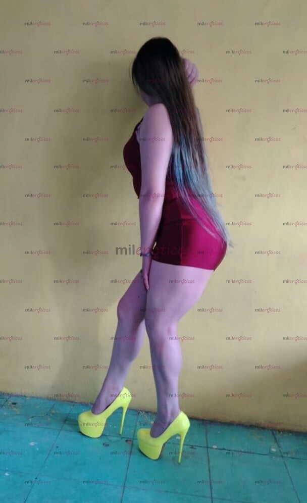 FOTOS DE MOJATE ENTRE MIS PIERNAS Y SIENTE LO ESTRECHA Q ESTOY