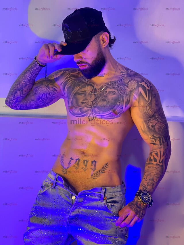 FOTOS DE MACHO DOTADO DISCRETO EXPERTO EXCLUSIVO EN SEXO ME PRESENTO MI NOMB