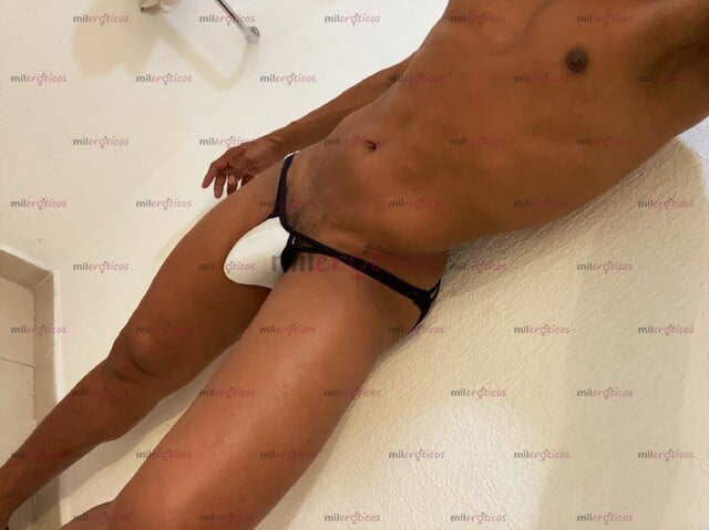 FOTOS DE HOLA SOY DANIEL, ESCORT Y MASAJISTA COLOMBIANO
