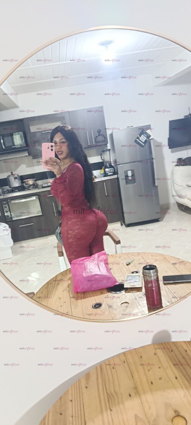 FOTOS DE HOLA, SOY, UNA MORENA MUY DELICADA, CON UN BUEN BUSTO Y POMPOSAS NALGAS, LAS CUA