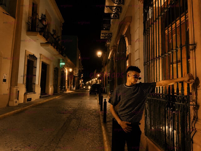 FOTOS DE MASSIMO, COLOMBIANO OPENMIND DISPUESTO A COMPLACERTE