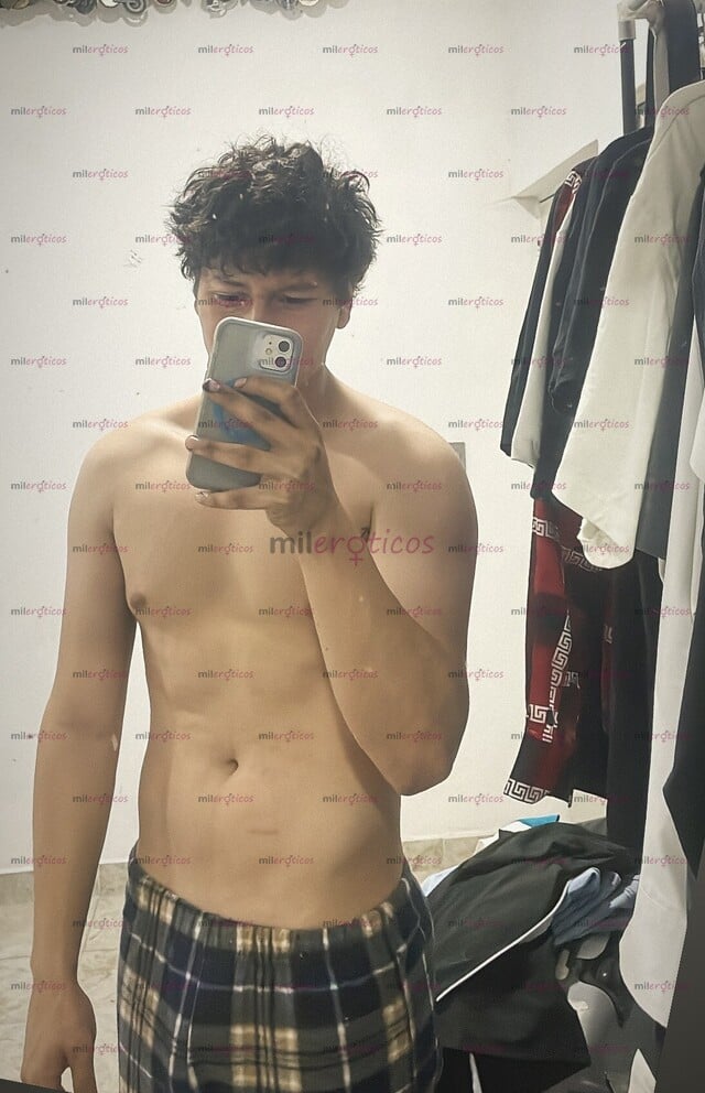 FOTOS DE SOY UN JOVEN QUE EMPIEZA EN ESTA VIDA, SOY ATRACTIVO Y BUEN VER