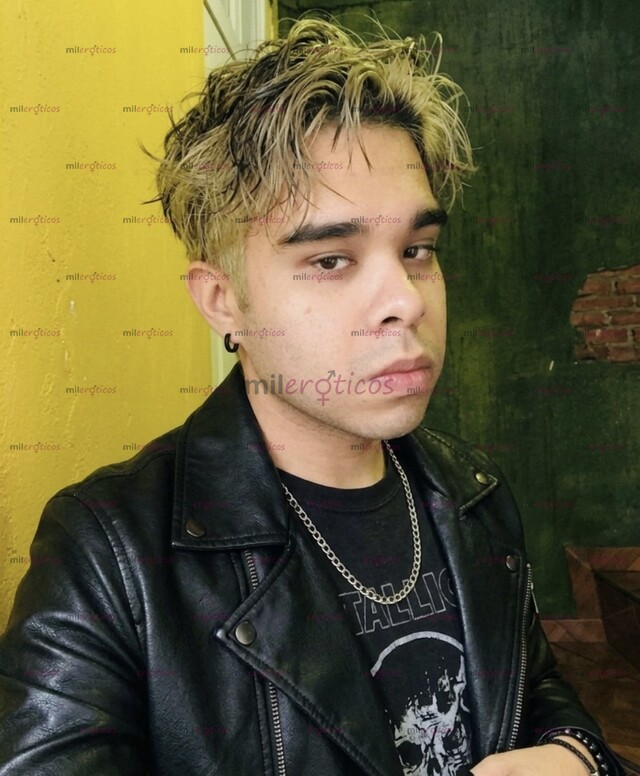 FOTOS DE ACTIVO GAY, CALIENTE, VARONIL, LISTO PARA SATISFACERTE, ESCRÍBEME YA