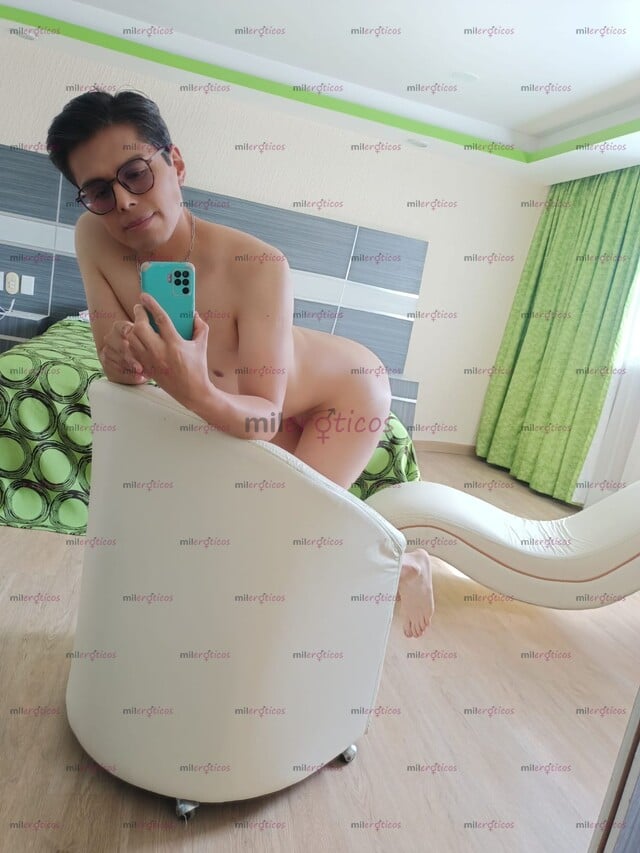 FOTOS DE PASIVO SUMISO Y SEXY LISTO PARA QUE ME PREÑES