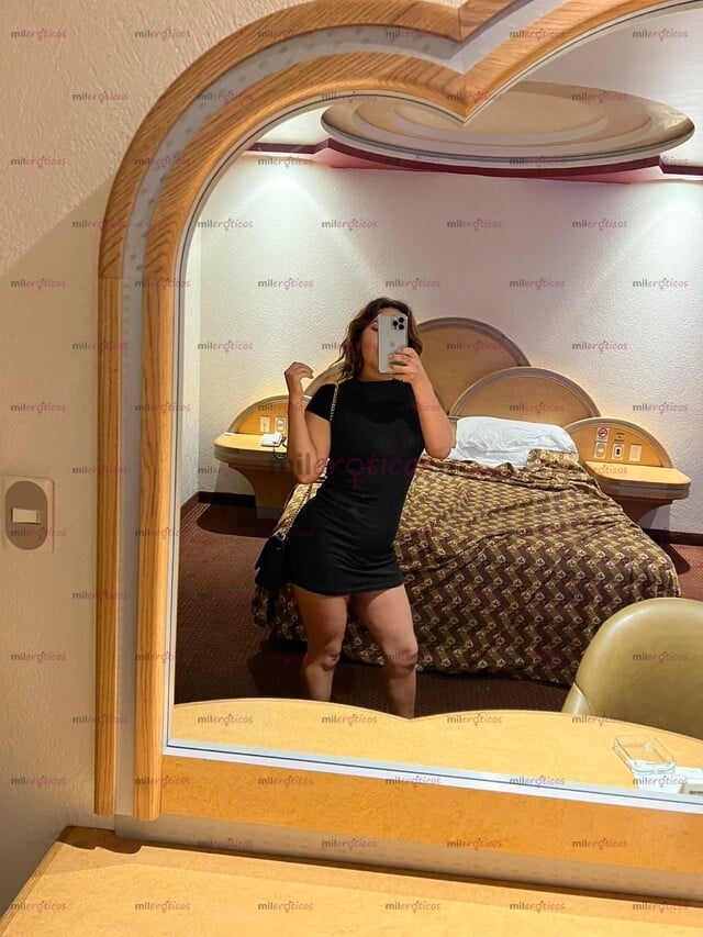 FOTOS DE APRETADITA E INSACIABLE COSTEÑITAA SÚPER FOGOZAA !!!!!!