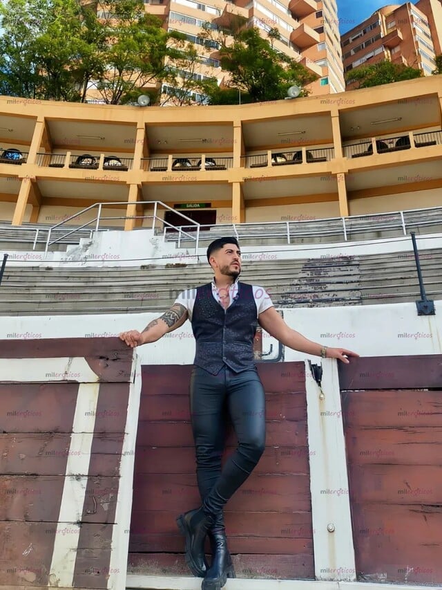 FOTOS DE MISTER VIP GENTLEMAN EXCLUSIVO COMPAÑÍA MASCULINA DE ALTO NIVEL
