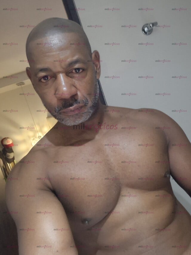 FOTOS DE HOMBRE NEGRA 21CMS GRUESO MAMADOR CULOS Y PREÑADOR DE BOCAS