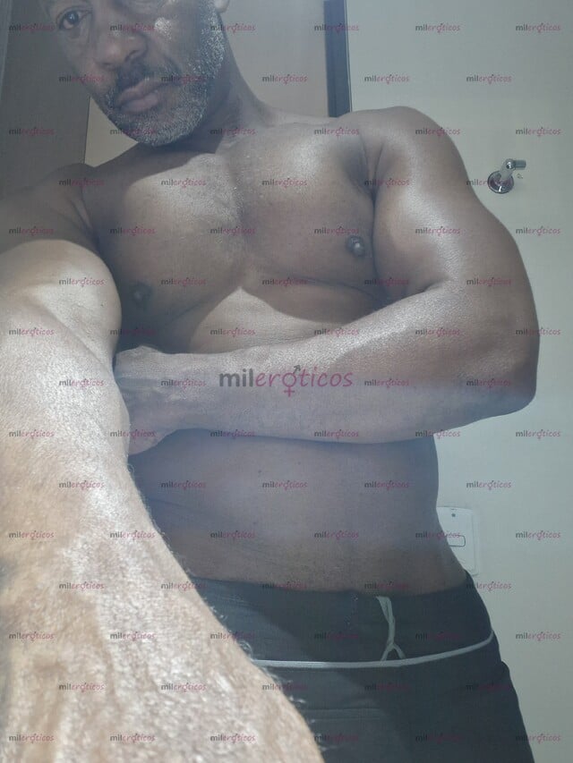 FOTOS DE HOMBRE NEGRA 21CMS GRUESO MAMADOR CULOS Y PREÑADOR DE BOCAS