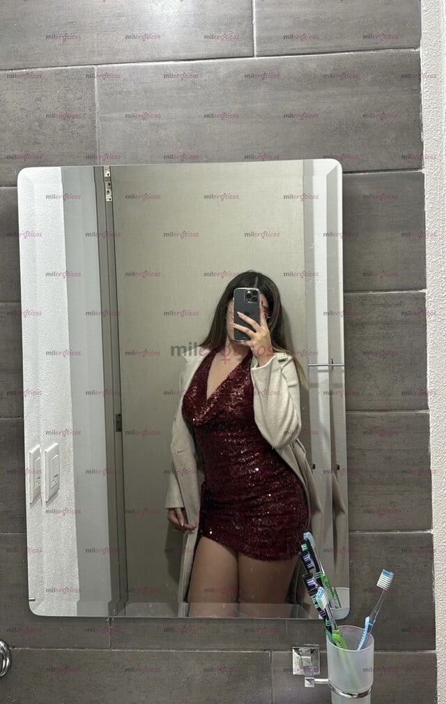 FOTOS DE LA TENGO BIEN APRETADITA Y ROSITA,ME MOJO A CHORROS VEN Y CHÚPAME PAPI