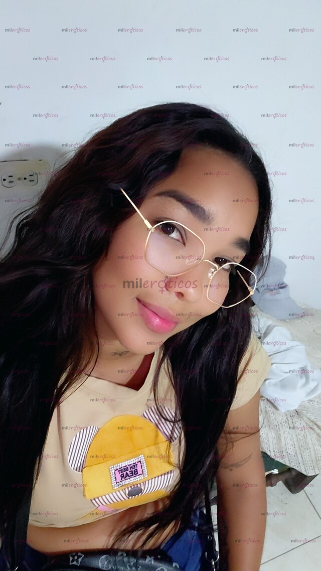 FOTOS DE SOY UNA FLACA ALTA PELO LARGO MUY COMPLACIENTE DE SENOS RICO