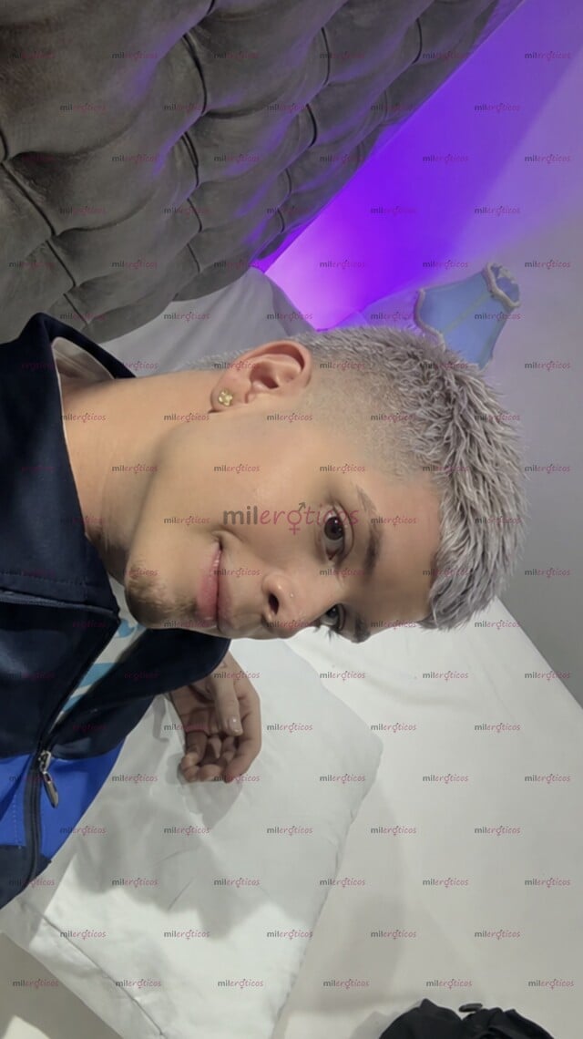 FOTOS DE HOLA, UN GUSTÓ CHRISTOPHER, JOVENCITO Y CALIENTE, VAMOS A DIVERTIRNOS!!