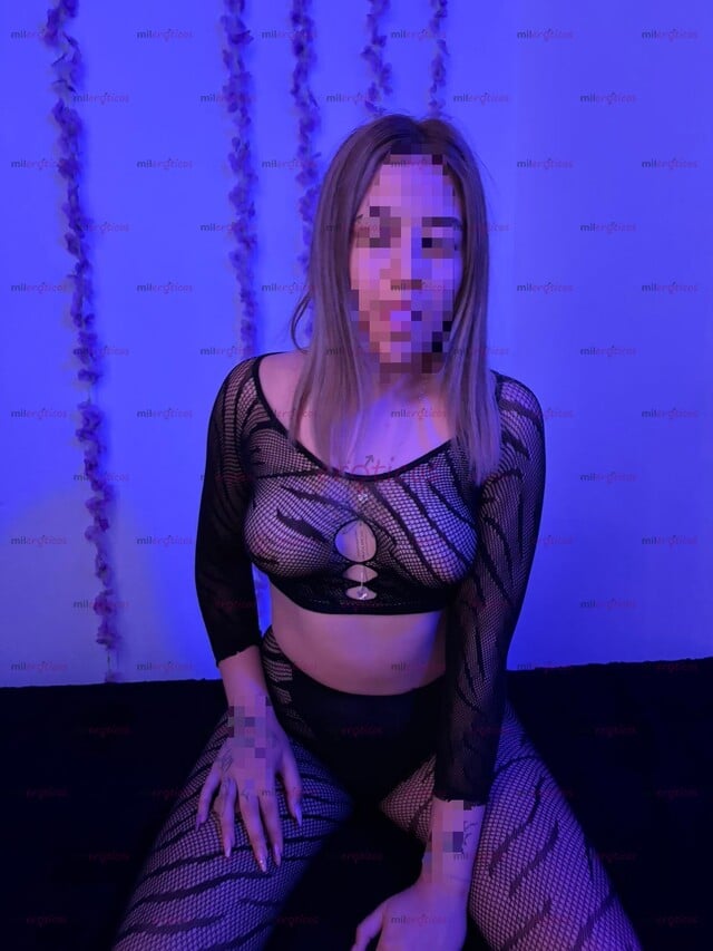 FOTOS DE ME LLAMO AZUL TENGO 19 AÑITOS SOY MUY DELGADA Y MUY BONITA DE CARA