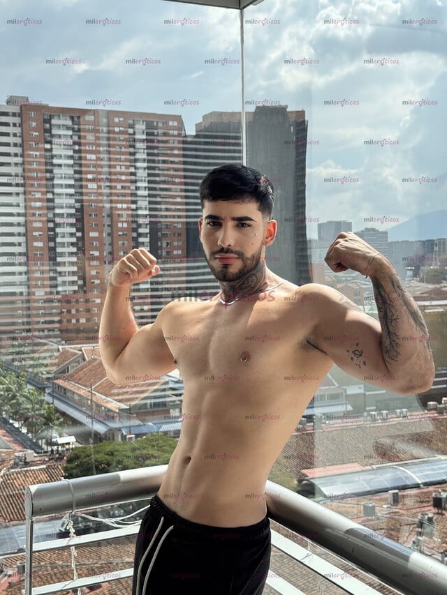 FOTOS DE CHICO COLOMBIANO EXCLUSIVO DISPUESTO A COMPLACERTE