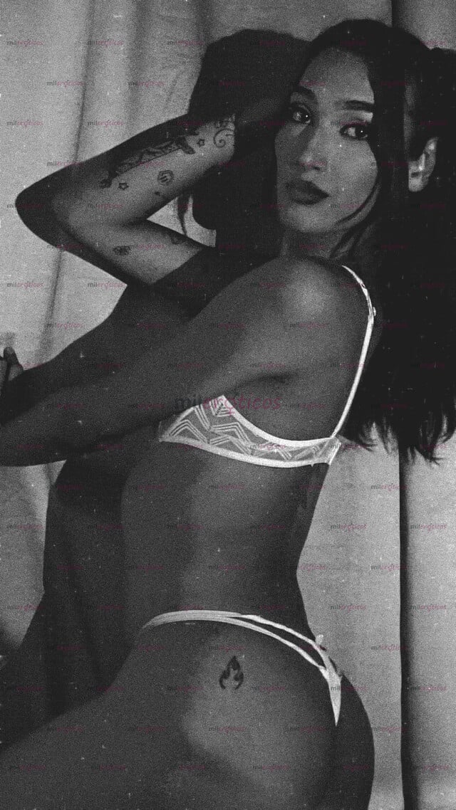 FOTOS DE SALOME... UNA LINDA TRANS JOVEN Y MUY CALIENTE