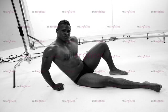 FOTOS DE MIKE, SCORT ACTIVO 23 CM LISTO PARA COMPLACER TUS FANTASÍAS