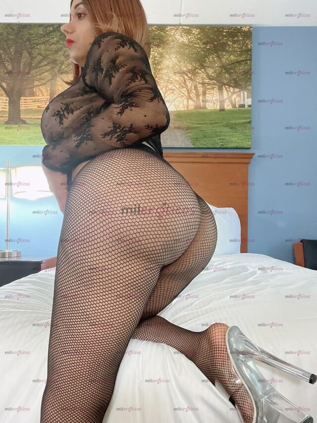 FOTOS DE RICA Y HERMOSA TRANSEXUAL CON UNA VERGA DURA
