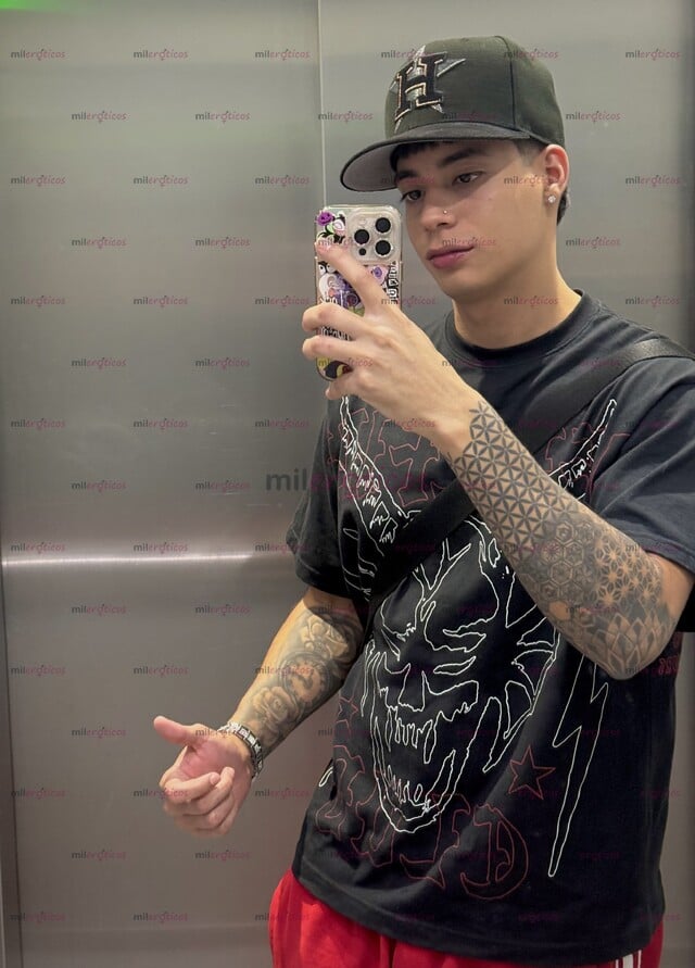 FOTOS DE HOLA, SOY DILAN POLLO VERGON 22CM, ARRECHO Y COMPLACIENTE