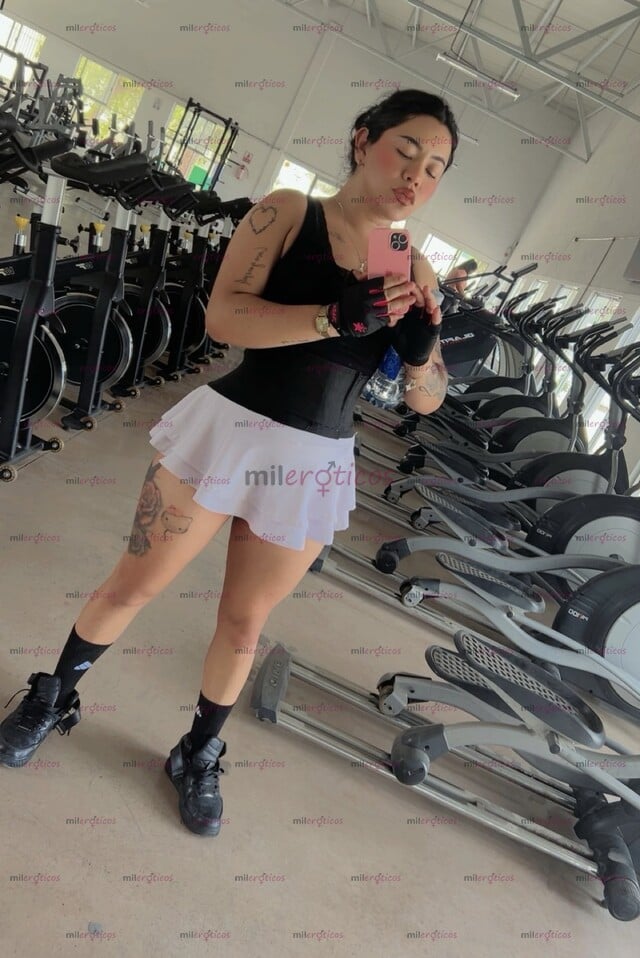 FOTOS DE ERMOSA NIÑA TRANS EXPERTA EN PRIMERIZOS Y CURIOSOS