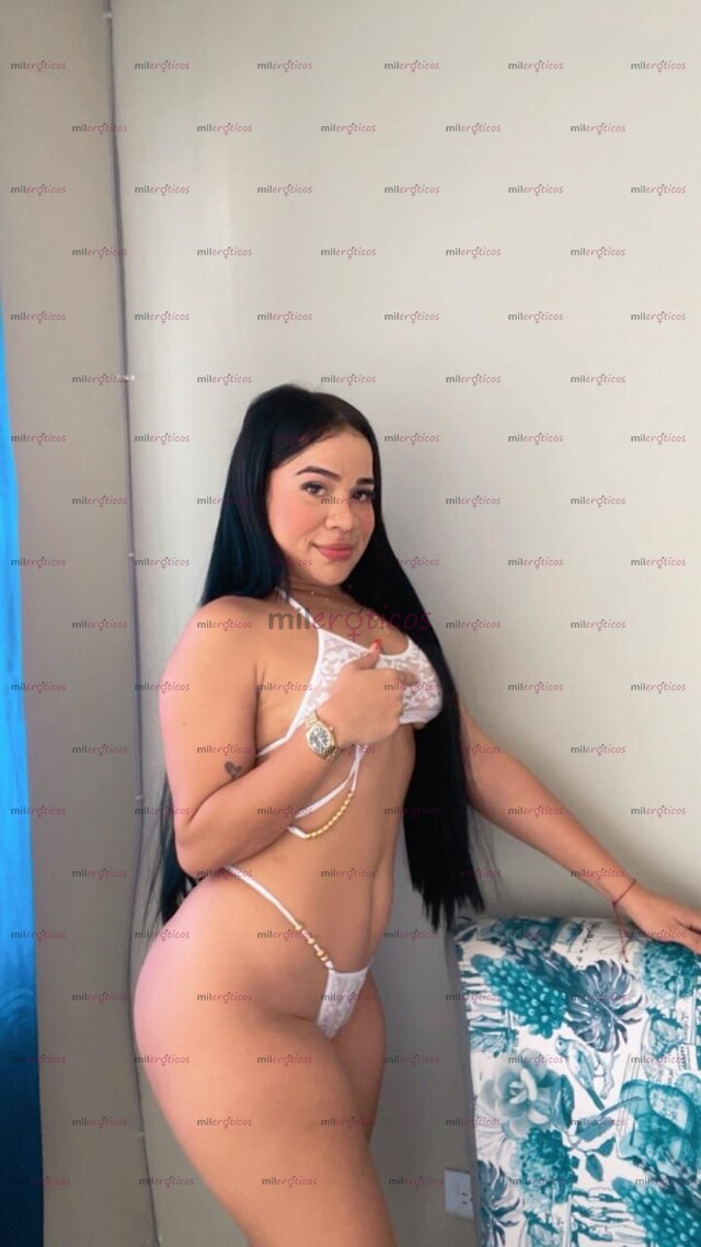FOTOS DE HERMOSA SCORT PELINEGRA ARDIENTE Y MUY SEXI AMOR