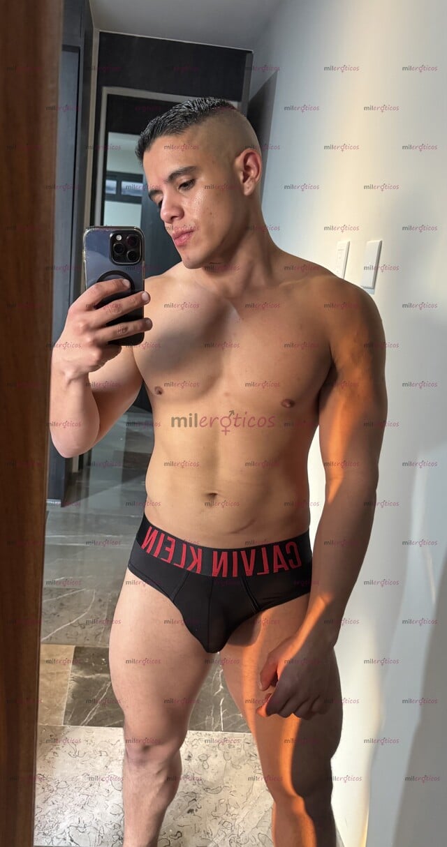 FOTOS DE JUAN COLOMBIANO DOTADO EN MONTERREY VERSÁTIL