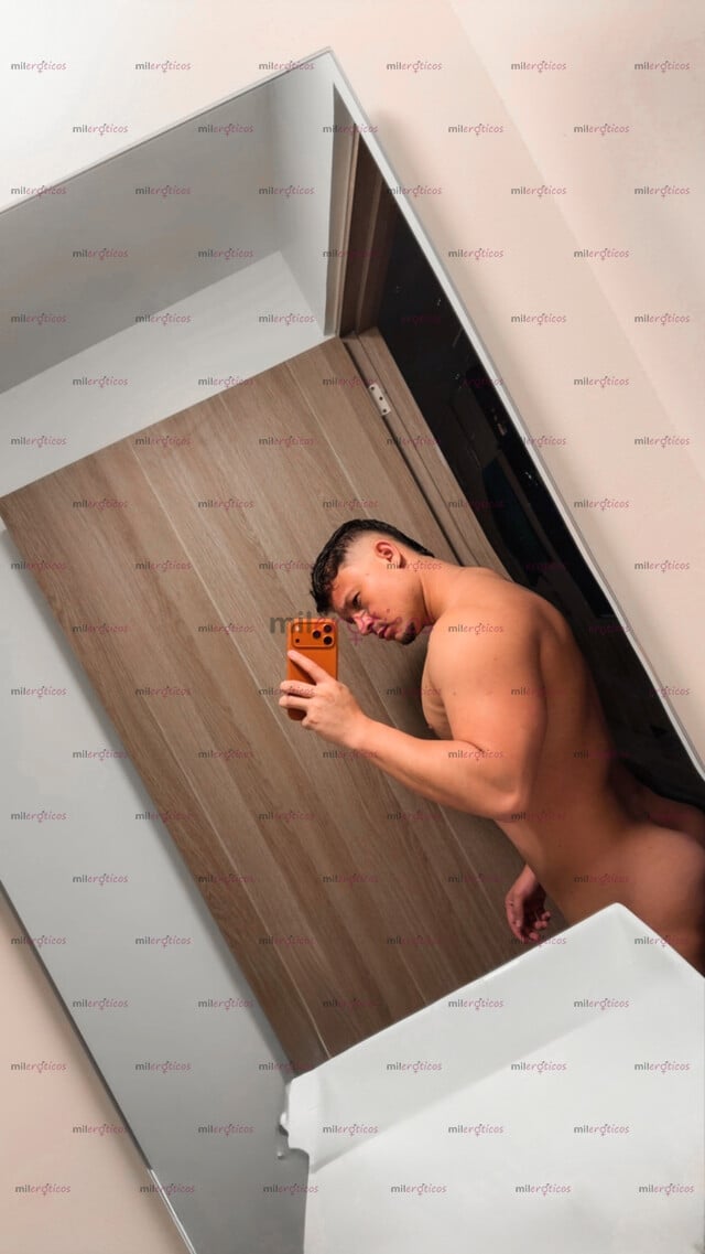FOTOS DE JOVEN ATLÉTICO VARONIL EDUCADO RICA VERGA SERVICIO DE SCORT O COMPAÑÍA