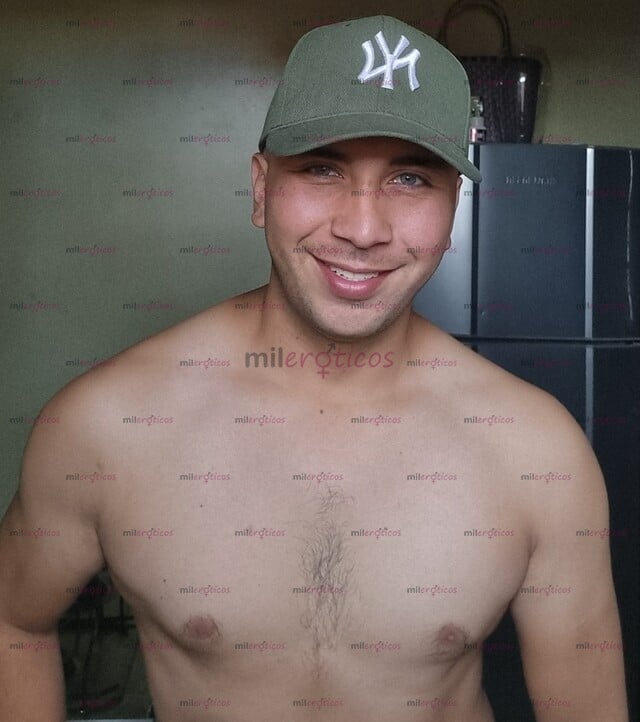 FOTOS DE CRISTIAN, ¿QUIERES UN MASAJE BIEN DELICIOSO?, ARRIÉSGATE, (SOLO CHICAS)