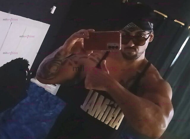 FOTOS DE CUBANO BIEN DOTADO 100% REAL LÁMAME Y PASEMOS UN RATO AGRADABLE